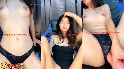 คลิปหลุดMlive IDX-84670731 น้องหวานใจ Waanjai สาวสวยตัวเล็กน่ารักน่าเย็ดไลฟ์สดกับชุดว่ายน้ำบอดี้สูท ก่อนแก้ผ้าโชว์นมเล็กยัดควยปลอมแทงหีช่วยตัวเองครางเสียวน่าเย็ดจัด